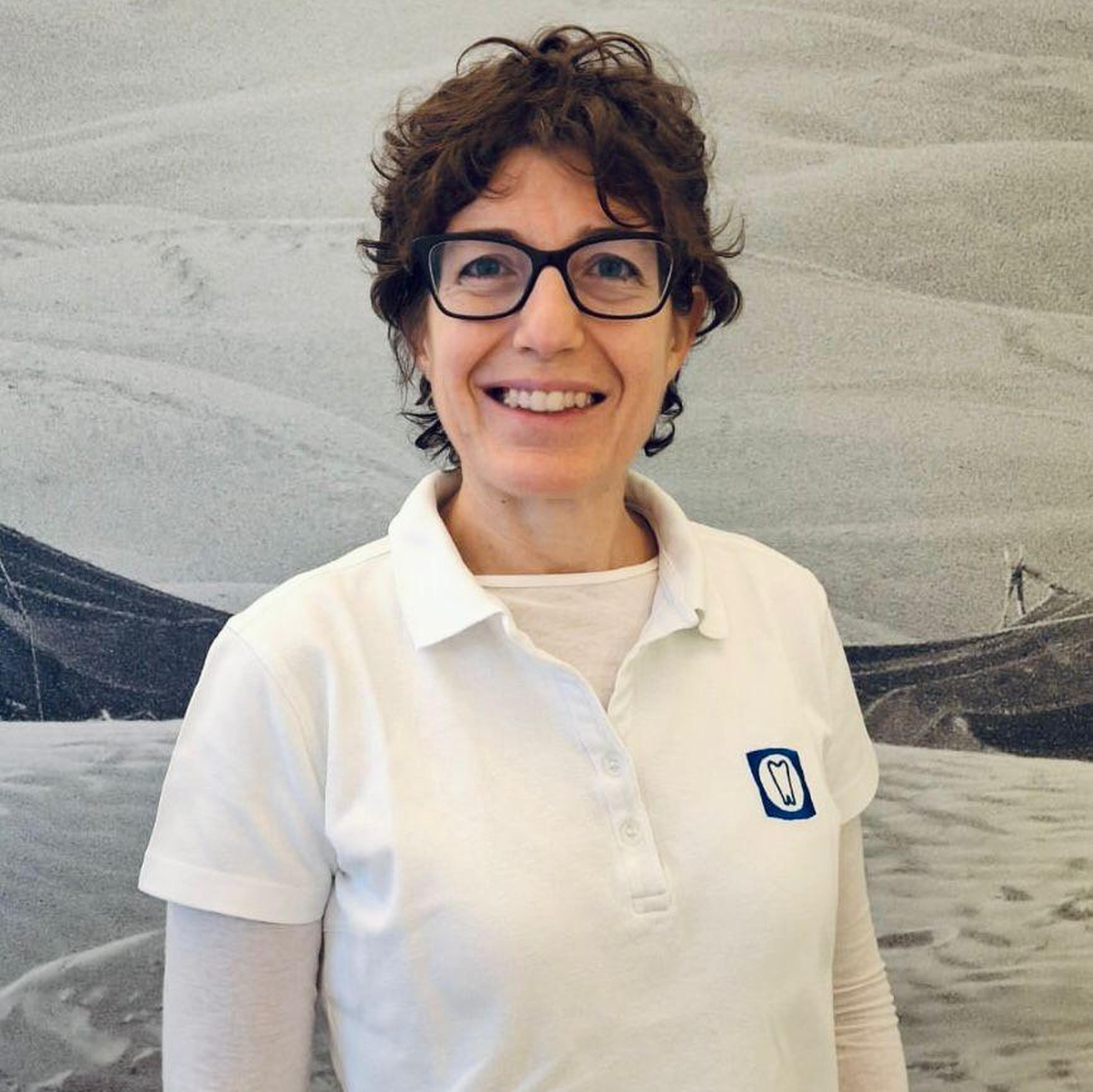 https://www.odontoiatriapiacentini.it/wp-content/uploads/2025/02/paola_stifanelli_updated.jpg